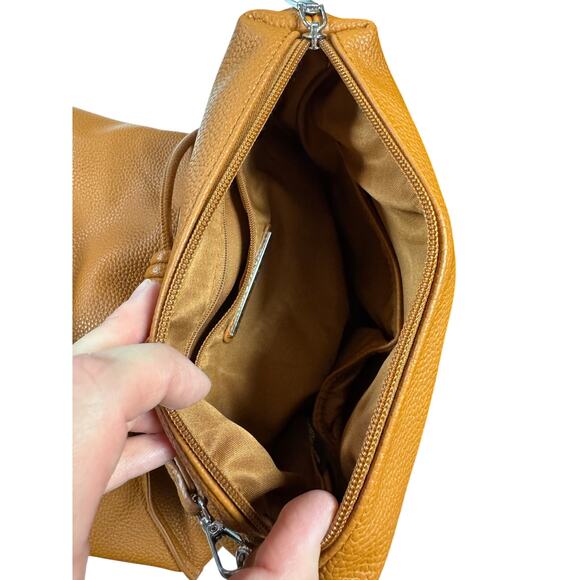 Purse / Anit Kraft / Shoulder Bag / EUC - Picture 4 of 8